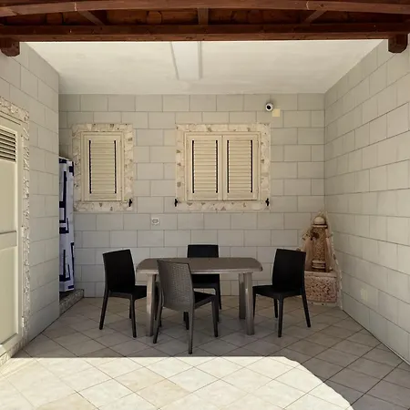 Casa Apartment *